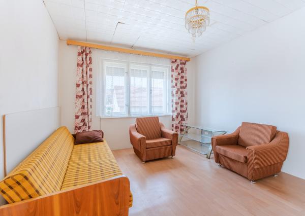 PREDAJ - Rodinný dom - Čachtice