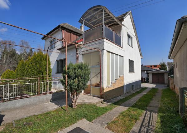 PREDAJ - Rodinný dom - Čachtice