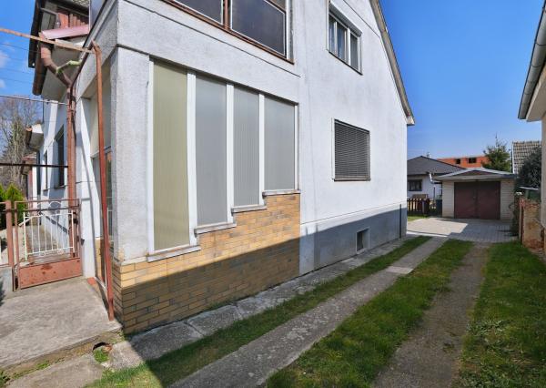 PREDAJ - Rodinný dom - Čachtice