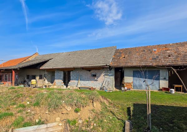 STUDENEC- 2 rodinné domy + POZEMOK na PREDAJ