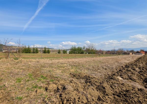 NEMEŠANY -investičný pozemok (1.188m2) na PREDAJ