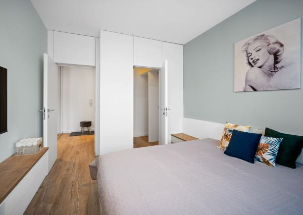 PREDAJ 2 izb. bytu Podunajská, Bratislava, balkón, parking