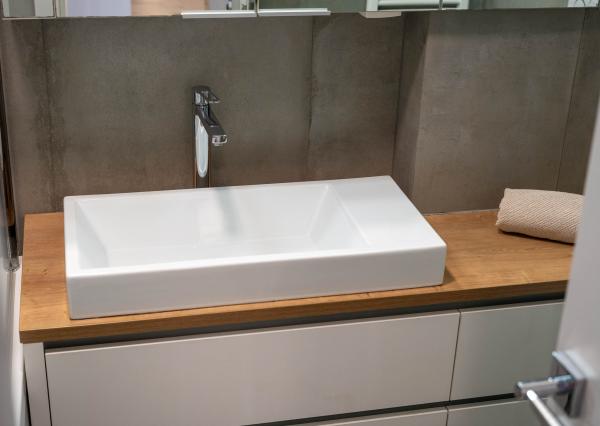 PREDAJ 2 izb. bytu Podunajská, Bratislava, balkón, parking