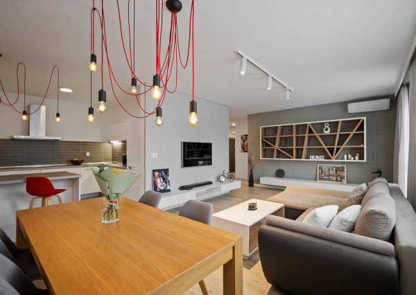 PREDAJ 2 izb. bytu Podunajská, Bratislava, balkón, parking