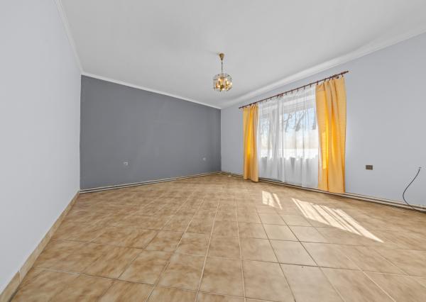 Na predaj - Rodinný dom s veľkým pozemkom Mliečno, Šamorín