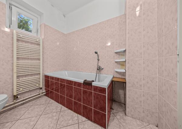 Na predaj - Rodinný dom s veľkým pozemkom Mliečno, Šamorín