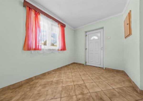 Na predaj - Rodinný dom s veľkým pozemkom Mliečno, Šamorín