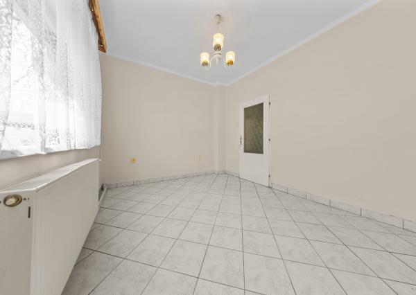 Na predaj - Rodinný dom s veľkým pozemkom Mliečno, Šamorín