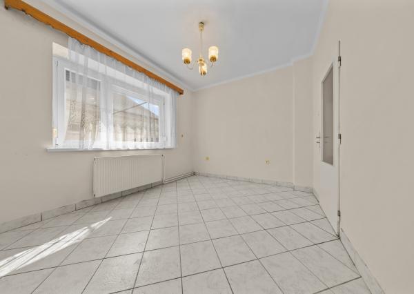 Na predaj - Rodinný dom s veľkým pozemkom Mliečno, Šamorín