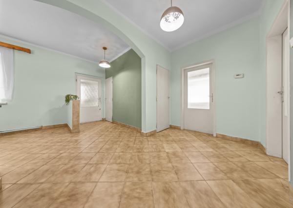 Na predaj - Rodinný dom s veľkým pozemkom Mliečno, Šamorín