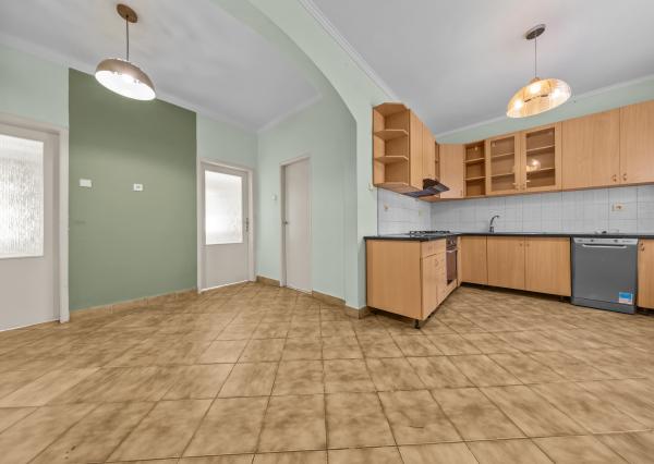 Na predaj - Rodinný dom s veľkým pozemkom Mliečno, Šamorín