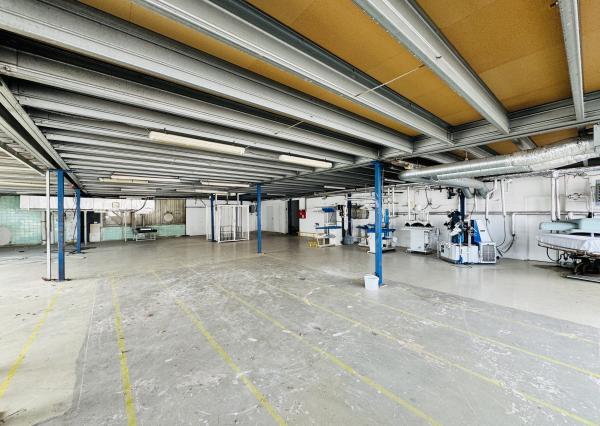 NA PREDAJ | Rozsiahly komerčný areál s investičným potenciálom – Malacky.