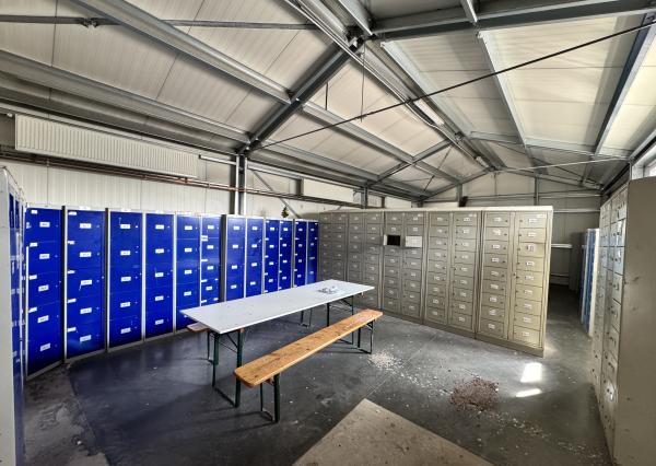 NA PREDAJ | Rozsiahly komerčný areál s investičným potenciálom – Malacky.