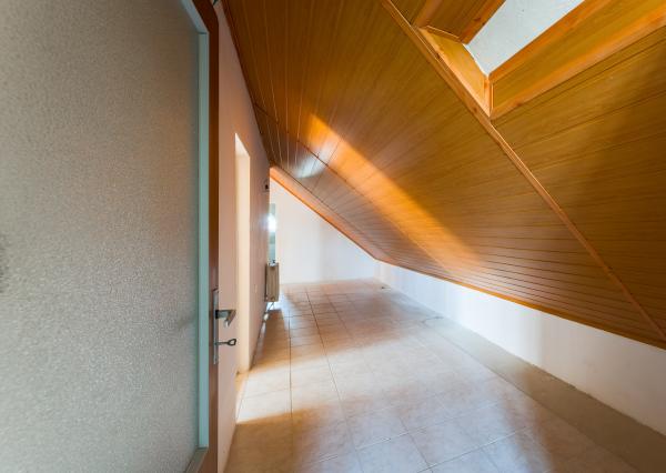 Na predaj rodinný dom s garážou v obci Pribeta