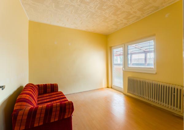 Na predaj rodinný dom s garážou v obci Pribeta