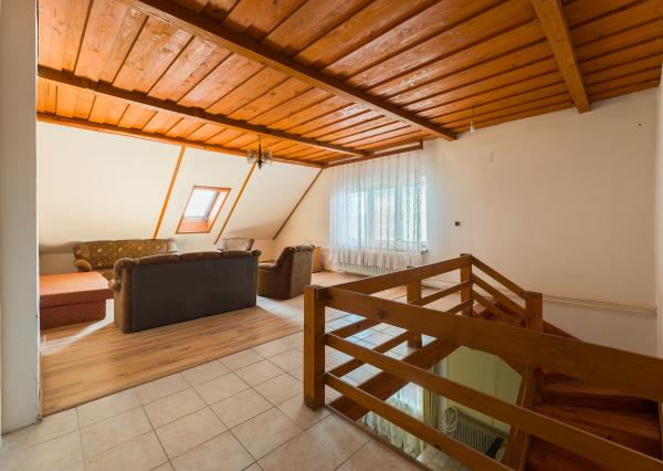 Na predaj rodinný dom s garážou v obci Pribeta