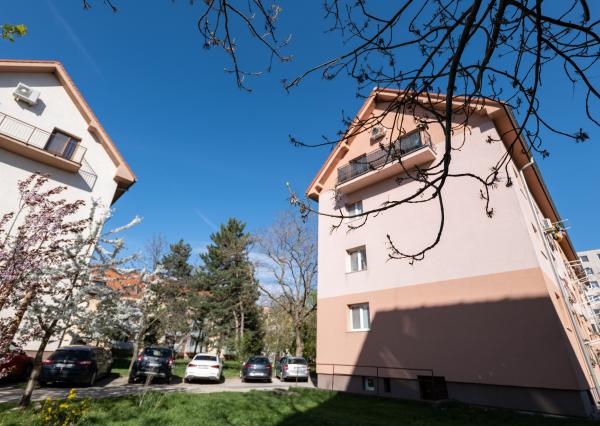 Predaj:  4 izbový mezonetový byt v Pezinku blízko viníc.