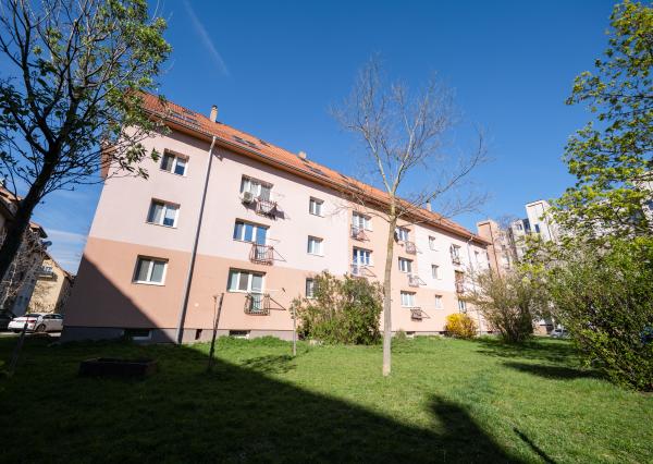 Predaj:  4 izbový mezonetový byt v Pezinku blízko viníc.