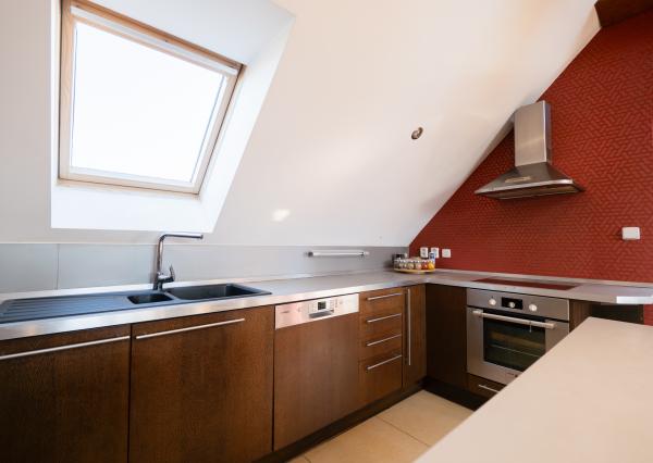 Predaj:  4 izbový mezonetový byt v Pezinku blízko viníc.