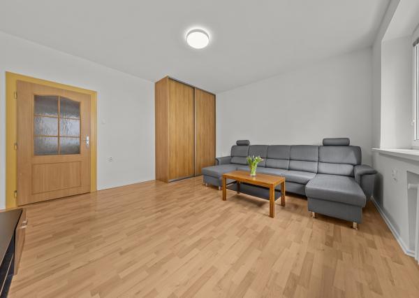 Na prenájom príjemný 3 izbový byt v lokalite 500 bytov na Svätoplukovej ulici