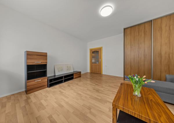 Na prenájom príjemný 3 izbový byt v lokalite 500 bytov na Svätoplukovej ulici