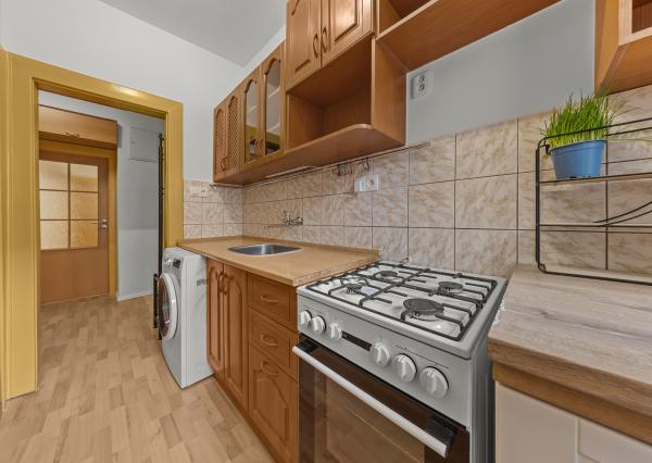 Na prenájom príjemný 3 izbový byt v lokalite 500 bytov na Svätoplukovej ulici