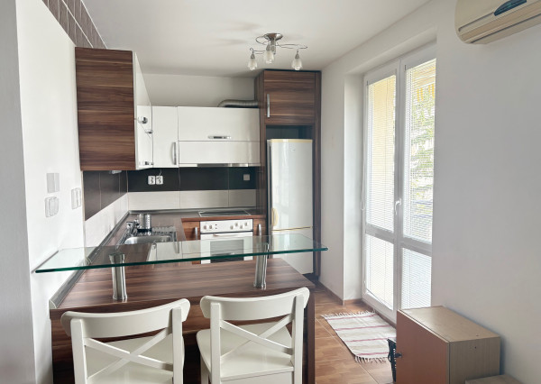 Prenájom 2 izbového bytu na Ostredkoch