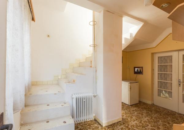 Na predaj rodinný dom v obci Nýrovce s veľkou záhradou