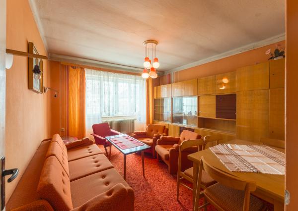 Na predaj rodinný dom v obci Nýrovce s veľkou záhradou