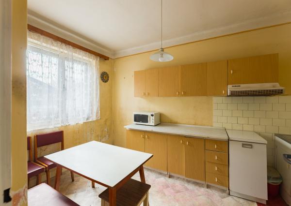 Na predaj rodinný dom v obci Nýrovce s veľkou záhradou