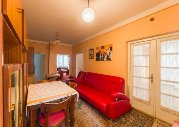 Na predaj rodinný dom v obci Nýrovce s veľkou záhradou