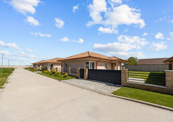 Na predaj - 4 izbový rodinný dom + kuchyňa zdarma!