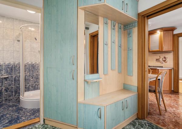 NA PREDAJ budovy s podnikateľským potenciálom, Nové Mesto nad Váhom