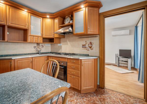 NA PREDAJ budovy s podnikateľským potenciálom, Nové Mesto nad Váhom