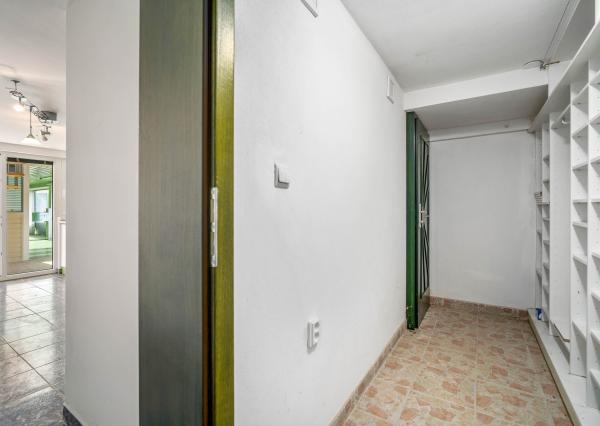 NA PREDAJ budovy s podnikateľským potenciálom, Nové Mesto nad Váhom