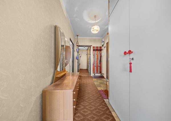 Na predaj 3-izbový byt s balkónom a pivnicou – Šamorín, Mestský Majer