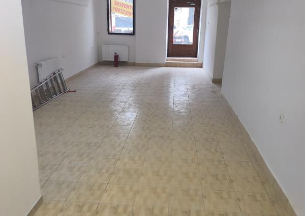PRENÁJOM - komerčný priestor SPIŠSKÁ NOVÁ VES (Zimná ulica)