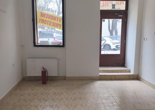 PRENÁJOM - komerčný priestor SPIŠSKÁ NOVÁ VES (Zimná ulica)