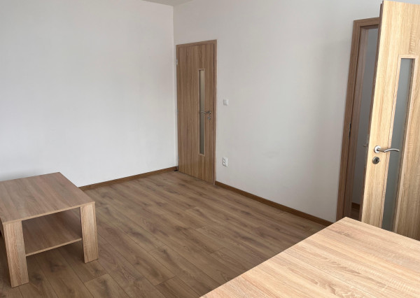Moderný kompletne zrekonštruovaný 2 izbový byt na prenájom na Mozartovej ulici