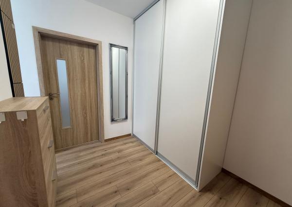 Moderný kompletne zrekonštruovaný 2 izbový byt na prenájom na Mozartovej ulici