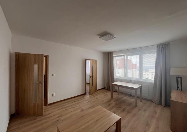 Moderný kompletne zrekonštruovaný 2 izbový byt na prenájom na Mozartovej ulici