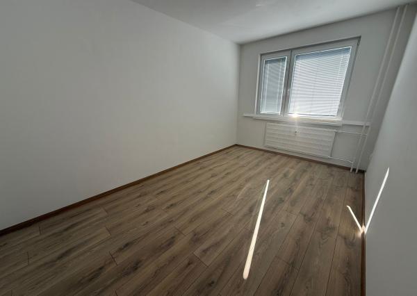 Moderný kompletne zrekonštruovaný 2 izbový byt na prenájom na Mozartovej ulici