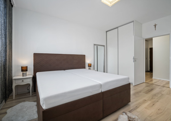 PRENÁJOM 2 izb. bytu, terasa, parking, Kazanská, Bratislava