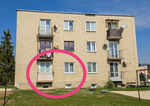 JABLONOV 3-izbový tehlový byt s GARÁŽOU a 2 pivnicami