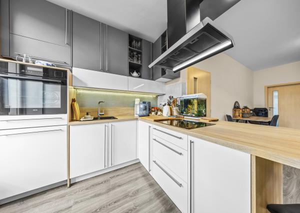 Na predaj nadštandardný 3-izbový byt v centre Dunajskej Stredy – 114 m²