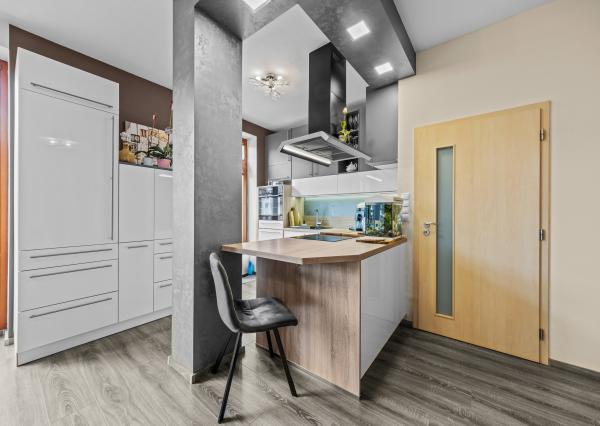 Na predaj nadštandardný 3-izbový byt v centre Dunajskej Stredy – 114 m²