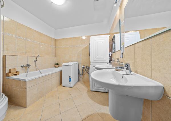 Na predaj nadštandardný 3-izbový byt v centre Dunajskej Stredy – 114 m²