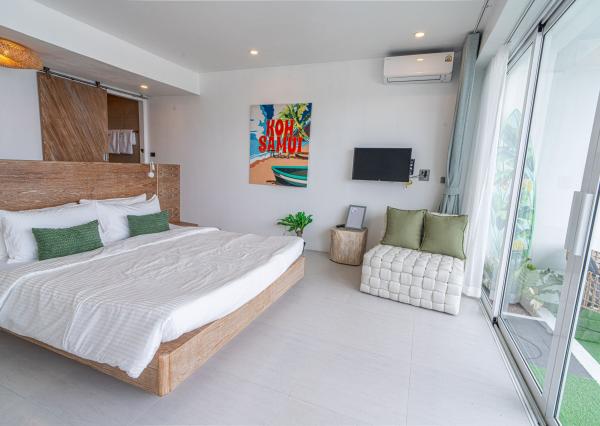 Na predaj luxusná 4-izbová vila s panoramatickým výhľadom na more v prestížnej lokalite Bophut Hills, Koh Samui
