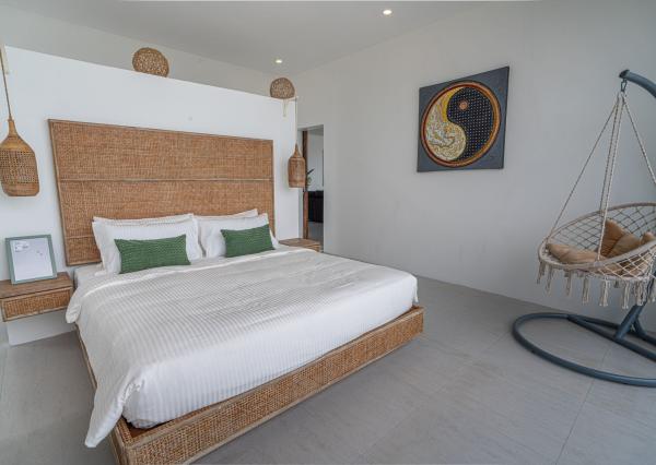 Na predaj luxusná 4-izbová vila s panoramatickým výhľadom na more v prestížnej lokalite Bophut Hills, Koh Samui
