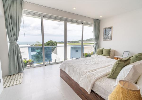 Na predaj luxusná 4-izbová vila s panoramatickým výhľadom na more v prestížnej lokalite Bophut Hills, Koh Samui
